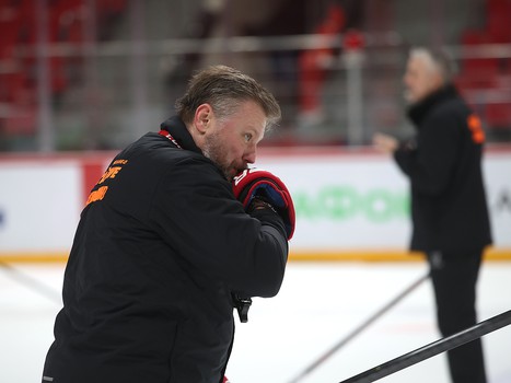 Тренировка «Авангарда» во время паузы в чемпионате