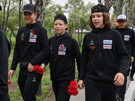 Возложение цветов в Парке Победы