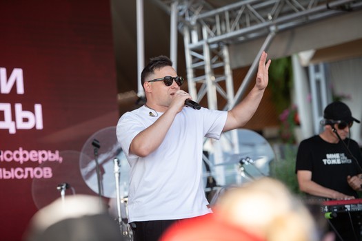 Дамир Шарипзянов - гость очередной вечеринки Буэнос Летос