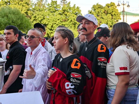 Первая вечеринка Буэнос Летос: Луи Робитайл