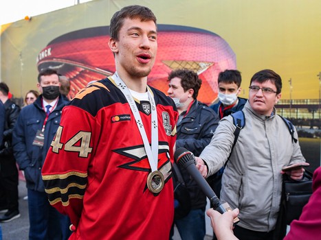 «Авангард» привёз Кубок Гагарина в Омск!