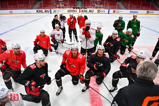 Раскатка «Авангарда» перед матчем в Челябинске