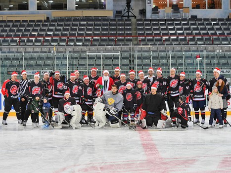 Предновогодний матч "Офисных Ястребов"