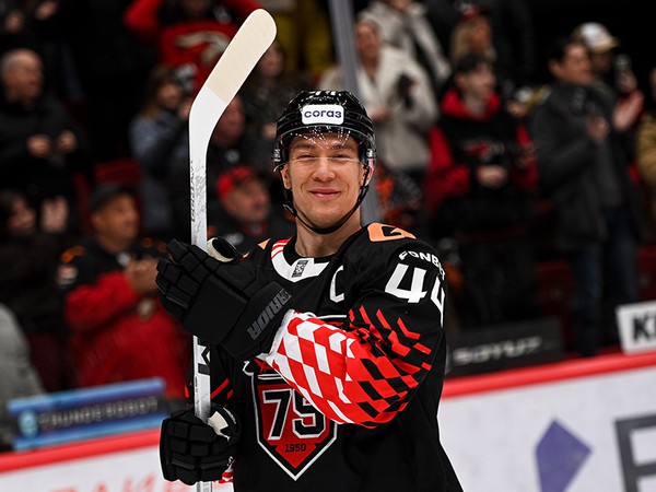 Дамир Шарипзянов в десятый раз стал лучшим защитником недели КХЛ и установил рекорд!