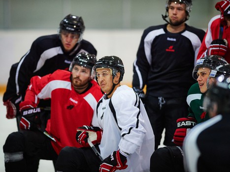 10.07.2015. Ледовая тренировка "Авангарда"