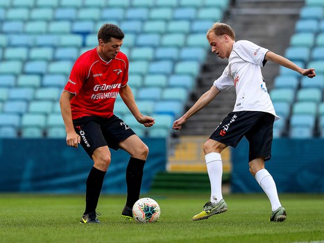 Товарищеский матч по футболу. Сборная «Авангард» - «Мощные СМИ» 13:2