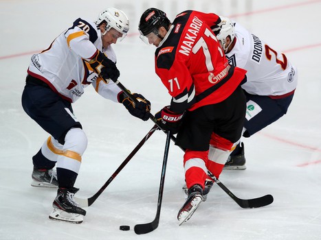 Новички «Авангарда». Игорь Макаров