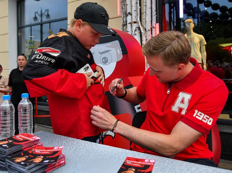 Александр Волков на вечеринке Буэнос Летос
