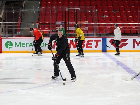 Раскатка «Авангарда» перед матчем с «Сибирью»