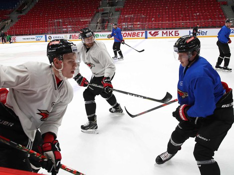 Открытая тренировка «Авангарда» для прессы и болельщиков