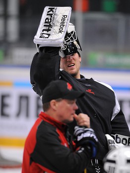 Первая тренировка Хенрика Карлссона в "Авангарде"