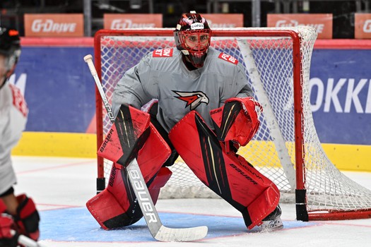 Первая ледовая тренировка «Авангарда»