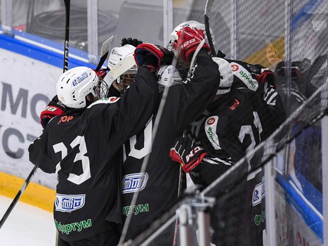 Пятый игровой день финала Первенства ЮХЛ в Омске