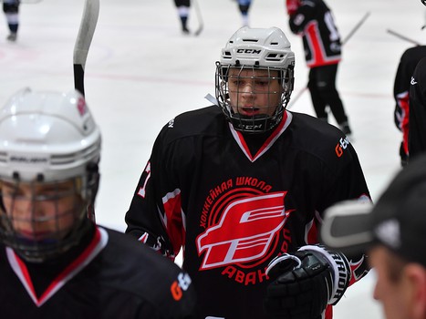 "Авангард"-2001 вышел в финал Первенства России