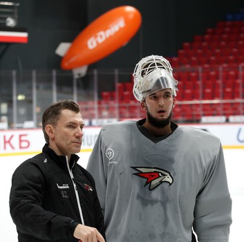 Новичок «Авангарда»: вратарь Эмиль Гарипов