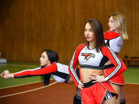 Новогоднее чудо «Авангарда» #3: тренировка с «Черри»