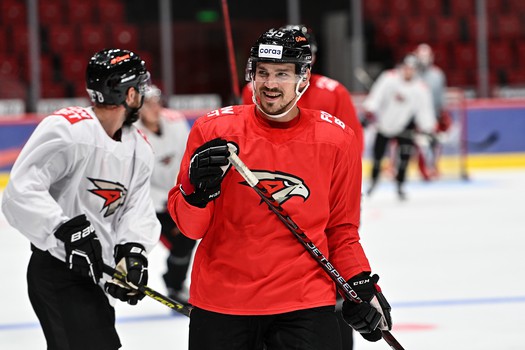 Первая ледовая тренировка «Авангарда»