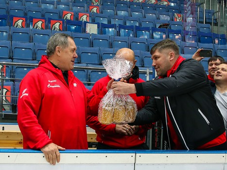 Раскатка «Авангарда» перед матчем с московским «Динамо»