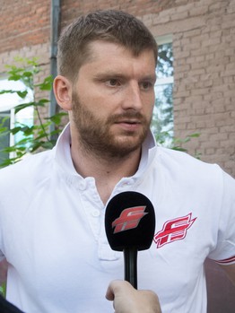 Новички "Авангарда" прошли медосмотр