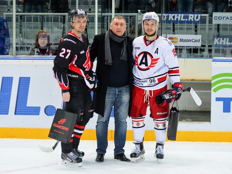 07.01.2016. "Авангард" - "Автомобилист" 3:0