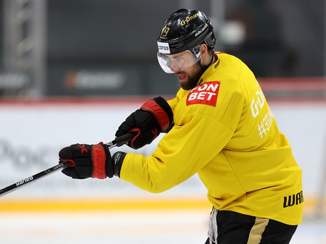 Тренировка «Авангарда» перед матчем с «Нефтехимиком»