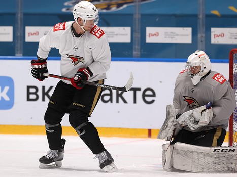 Раскатка «Авангарда» перед матчем в Сочи