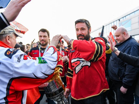 «Авангард» привёз Кубок Гагарина в Омск!