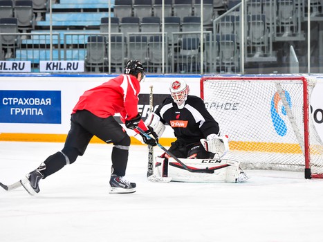 Раскатка "Авангарда" перед стартовым матчем сезона с "Югрой"