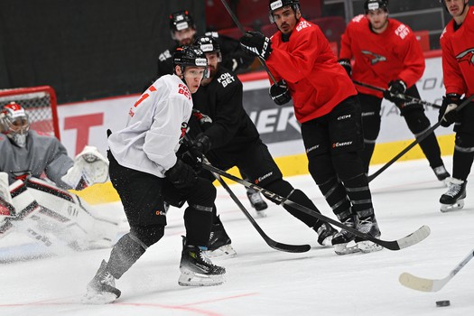 Тренировка «Авангарда» перед матчем с «Амуром»