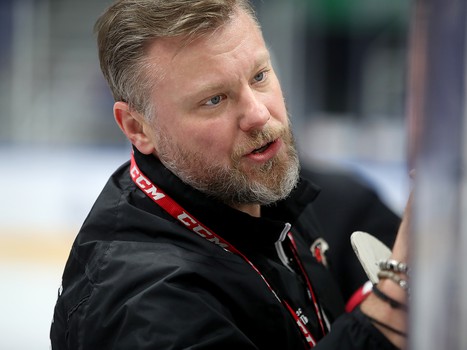 Тренировка «Авангарда» перед матчем в Уфе