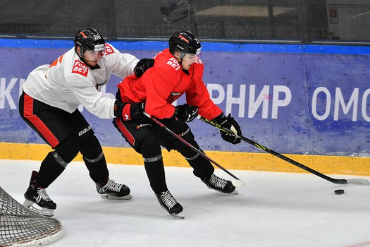 Двусторонний матч «Авангарда»