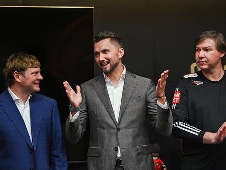 Первая ледовая тренировка «Авангарда»