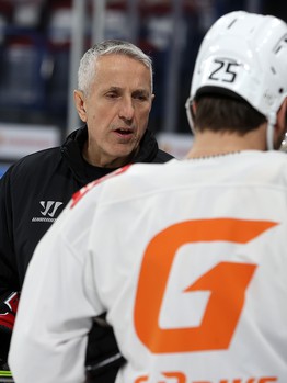 Тренировка «Авангарда» перед матчем в Магнитогорске