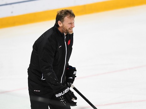 "Авангард" готовится к матчу с "Трактором"