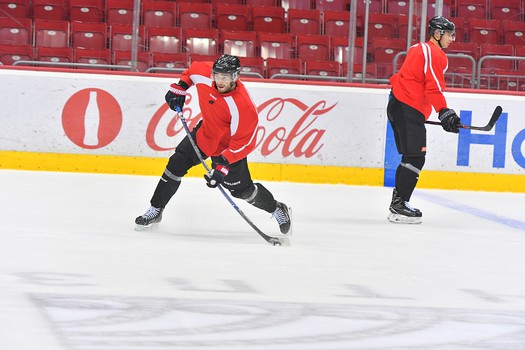 Раскатка "Авангарда" перед матчем с "Трактором" на турнире в Челябинске