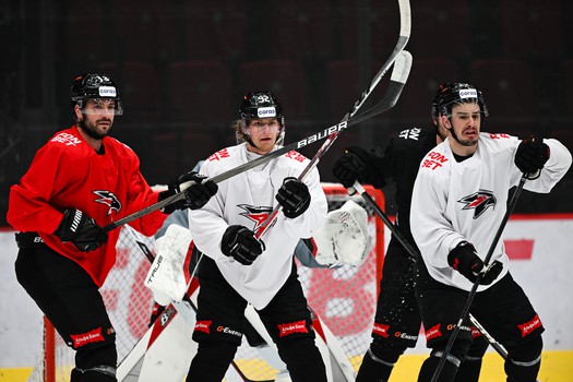 Тренировка «Авангарда» перед первым матчем серии с ЦСКА