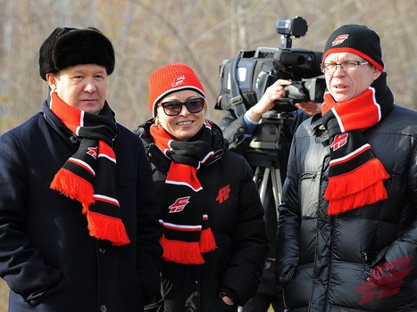 Церемония закладки символического камня в основание Хоккейной академии "Авангард"