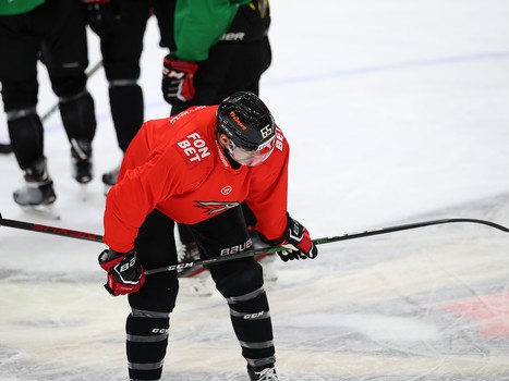 Первая тренировка Наиля Якупова в «Авангарде»