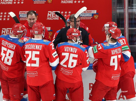 Семёнов и Войнов в матче сборной России против Швеции на Кубке 1 канала