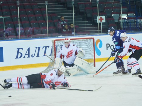 19.08.2015. Мемориал Ромазана-2015. "Авангард" - "Сибирь" 3:1