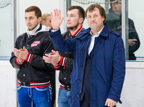 Турнир ХК "Авангард" среди дворовых детских команд в День космонавтики