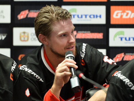 Пресс-конференция президента ХК "Авангард" Владимира Шалаева и представление новичков