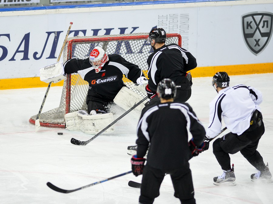 Раскатка "Авангарда" перед пятым матчем серии с "Салаватом Юлаевым"