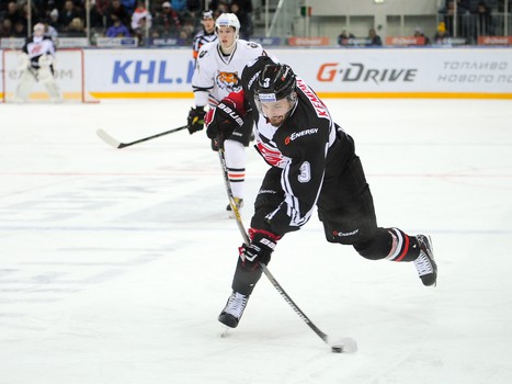 14.11.2015. "Авангард" - "Амур" 3:0