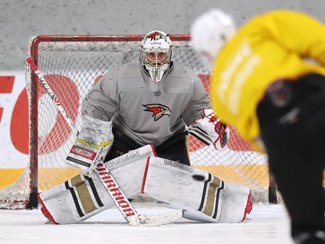 Раскатка «Авангарда» перед матчем в Челябинске