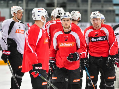 "Авангард" провел тренировку перед отправлением в Тольятти и Нижнекамск