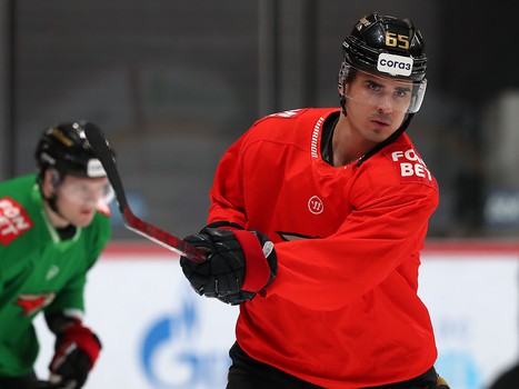 Тренировка «Авангарда» во время паузы в чемпионате