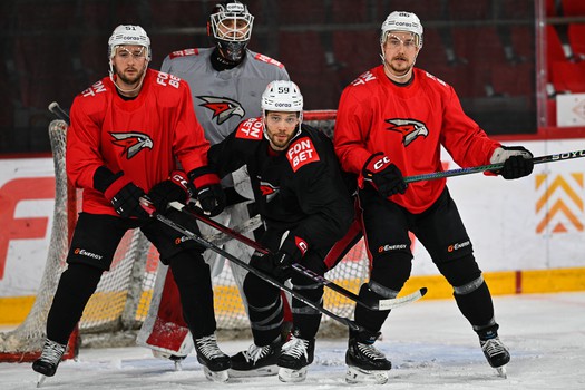 Тренировка «Авангарда» перед матчем в Екатеринбурге