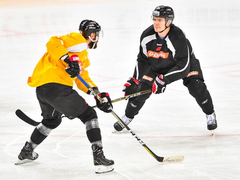 Раскатка "Авангарда" перед матчем с "Автомобилистом"