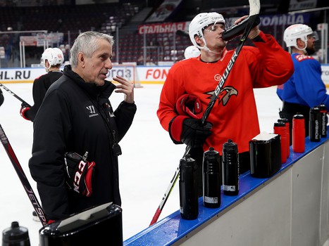 Тренировка «Авангарда» перед четвёртым матчем серии с «Металлургом»